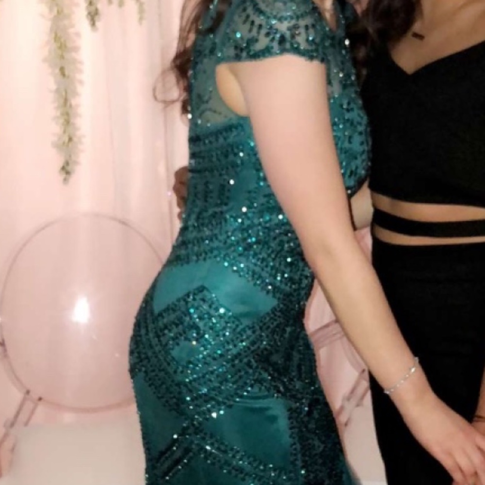 Abby Paris Couture Gown - Picture 6 of 7